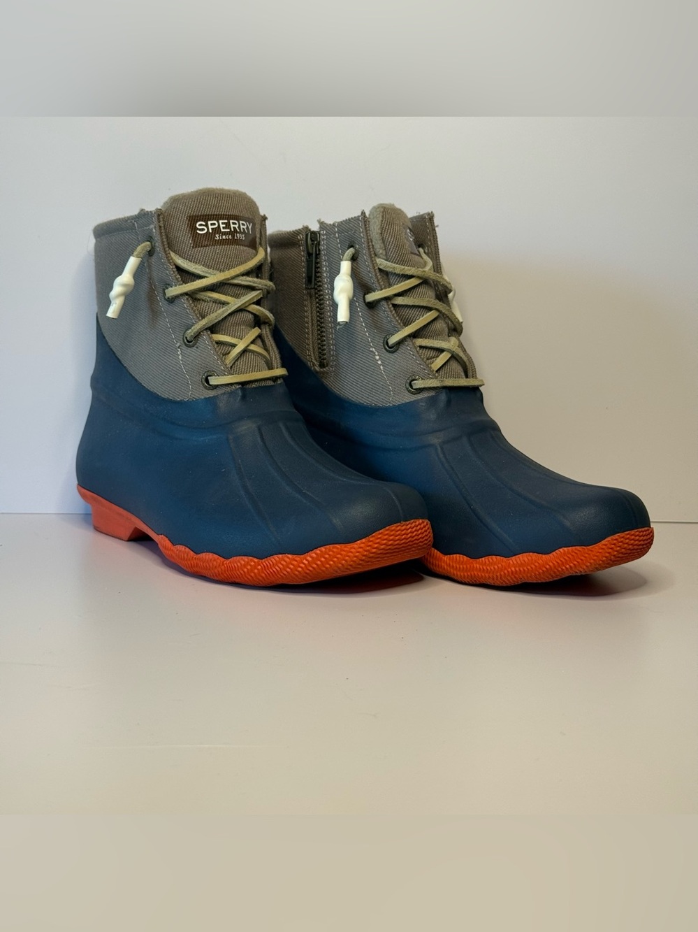 Sperry Saltwater Duck Boots | Women's 7 | Gray/Navy | Great Condition